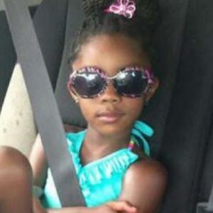 Meet your Posher, Eva